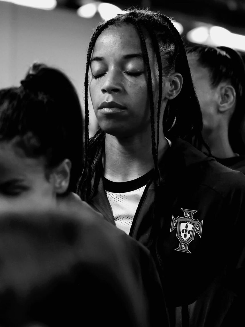 «Foi um dia terrível para jogar à bola», escreveu Jessica Silva no Instagram