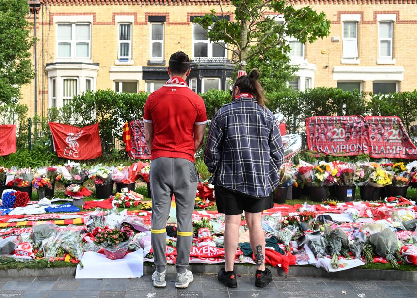 Homenagem a Jota em Anfield