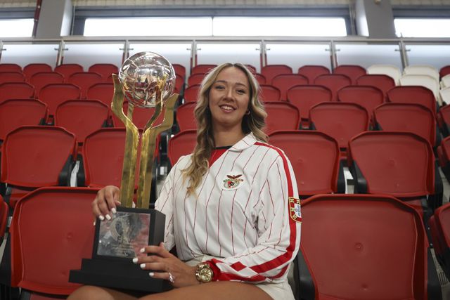 Cansu Çetin renova com o Benfica por mais uma época