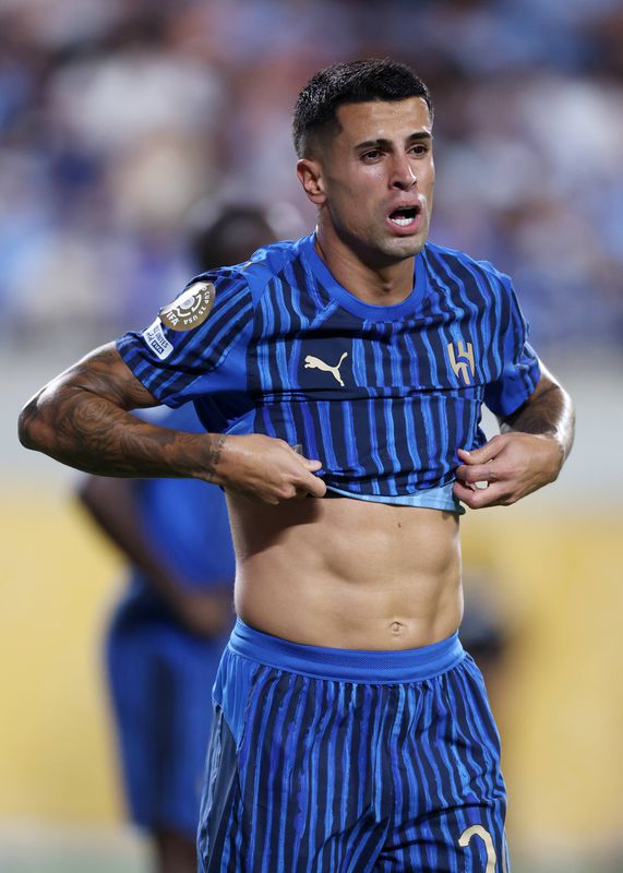 João Cancelo e Rúben Neves devastados com a morte de Diogo Jota