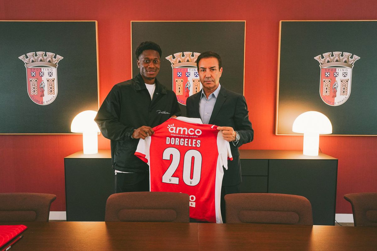 Mercado SC Braga (oficial): aí está o médio costa-marfinense