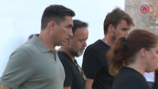 Rui Jorge chegou ao velório de Diogo Jota junto de André Horta