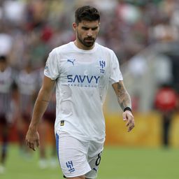 Rúben Neves e Cancelo partem já para o funeral de Diogo Jota