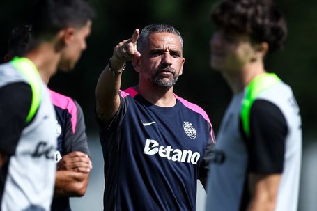 Rui Borges orientou maus uma sessão de treino Alcochete - Foto: SPORTING CP