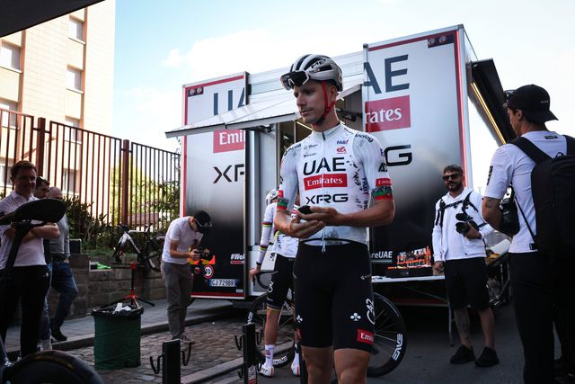 João Almeida 'abre o livro' na véspera da partida do Tour