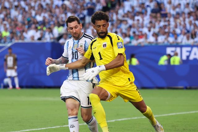 Vozinha sofreu um golo de Messi, mas evitou outros