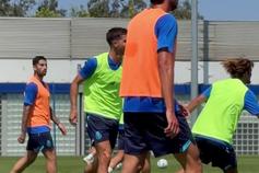 Cruzamento, bicicleta e golo: Mora e André Silva em sintonia perfeita