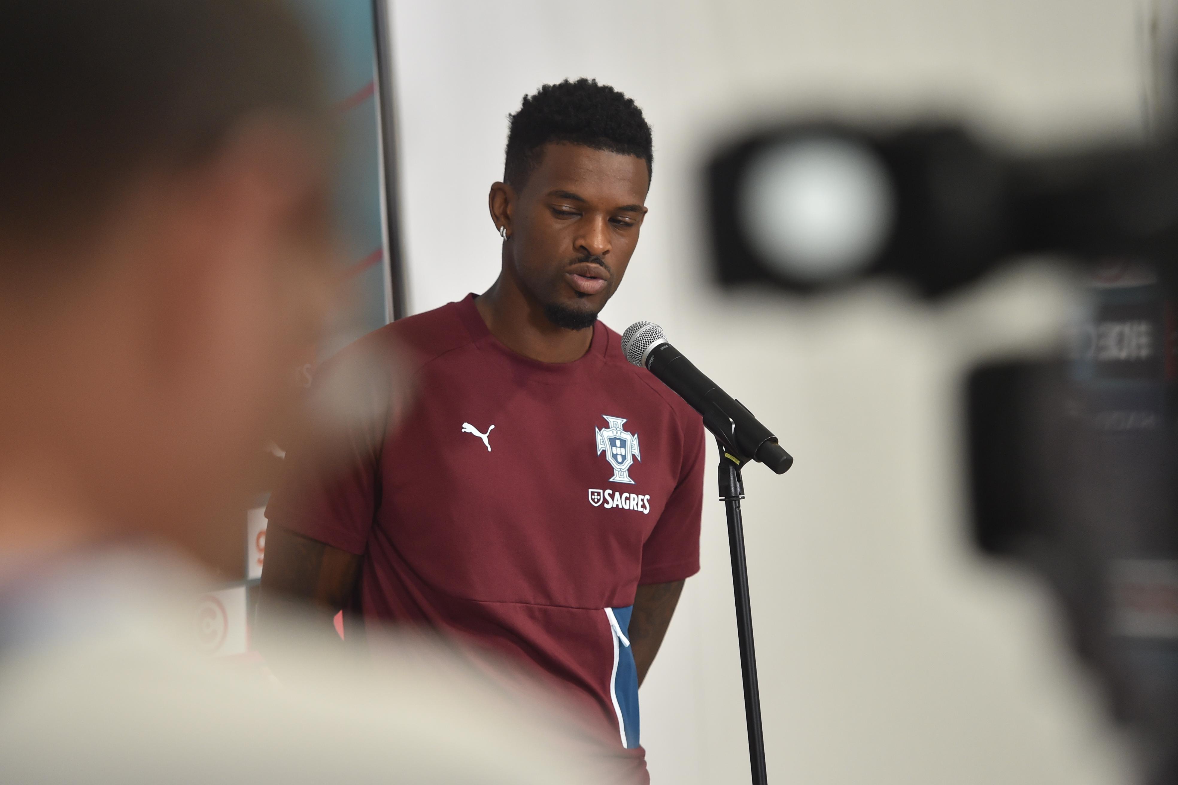 Nélson Semedo na zona mista em Toronto - Foto: Miguel Nunes