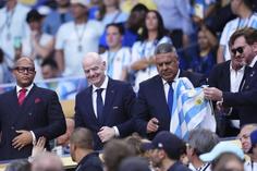 Infantino, presidente da FIFA, assistiu ao duelo entre Argentina e Cabo Verde