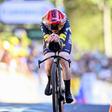 Tour: Vingegaard vence primeiro assalto a Pogacar e já veste de amarelo