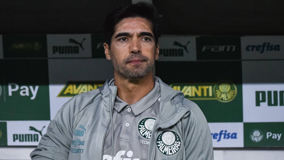 Vanderlei Luxemburgo defende Abel Ferreira: «Estão a esquecer-se do que ele já fez»