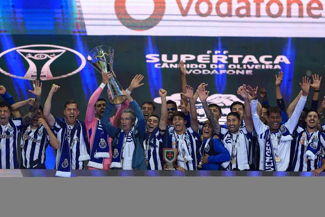 Gostava de ter visto a Supertaça ao lado de Sérgio Conceição