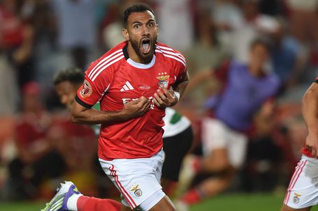 Negociar Pavlidis? Benfica tem posição firme