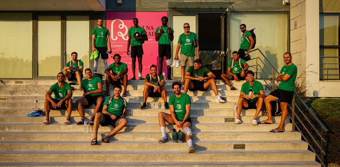 Imagem da Seleção Nacional de basquetebol que vai participar no Campeonato da Europa da modalidade