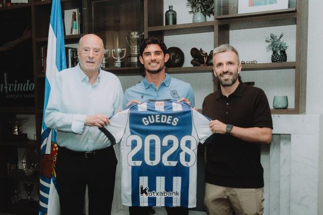 Mercado oficial: Gonçalo Guedes está de regresso à LaLiga