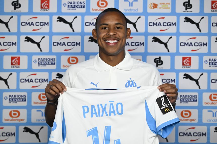 Igor Paixão apresentado no Marselha