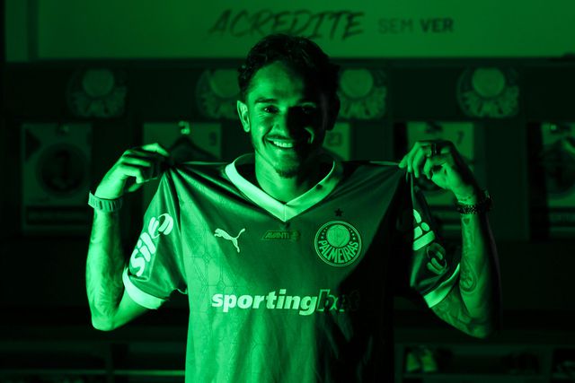 Mercado oficial: Abel Ferreira recebe novo lateral-direito