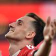 «Estás feliz no Benfica mas vem um clube e diz que te dá três vezes mais...»