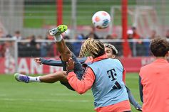 Luis Díaz durante o treino do Bayern