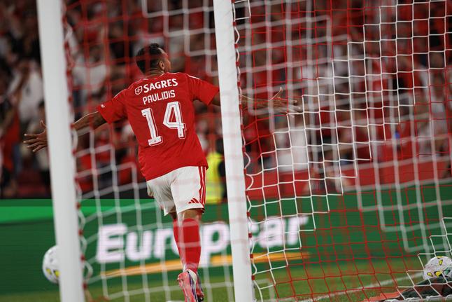 «O Benfica coloca o aspeto desportivo acima do financeiro»
