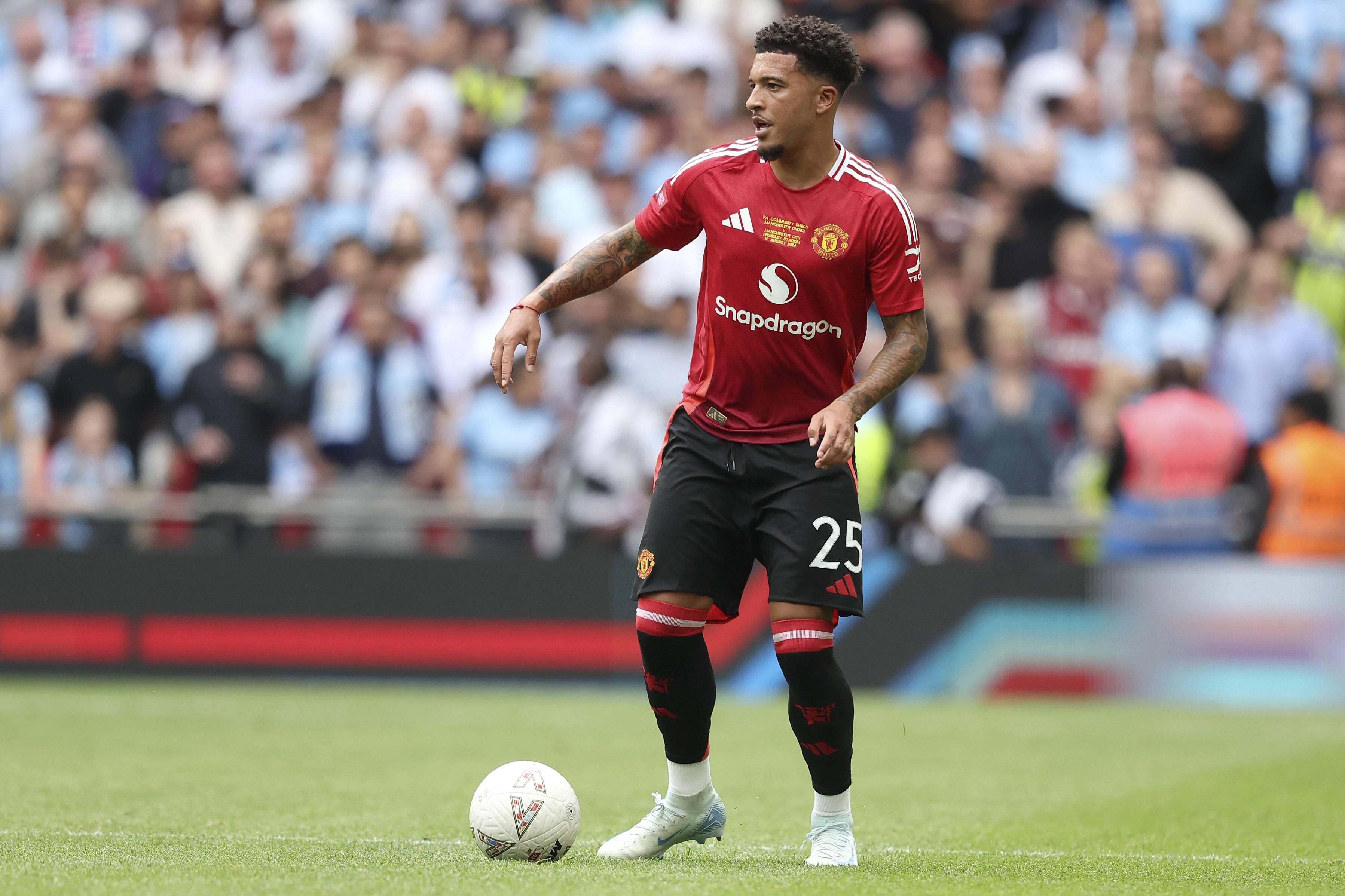 Jadon Sancho terminou contrato com o Manchester United e continua sem clube