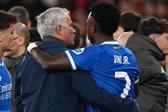 Mourinho com Vinícius