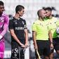 Santiago Verdi (ao centro) capitaneou os conquistadores no último ensaio de pré-época - Foto: A BOLA