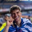 Oskar Pietuszewski luta pela titularidade - Foto: IMAGO