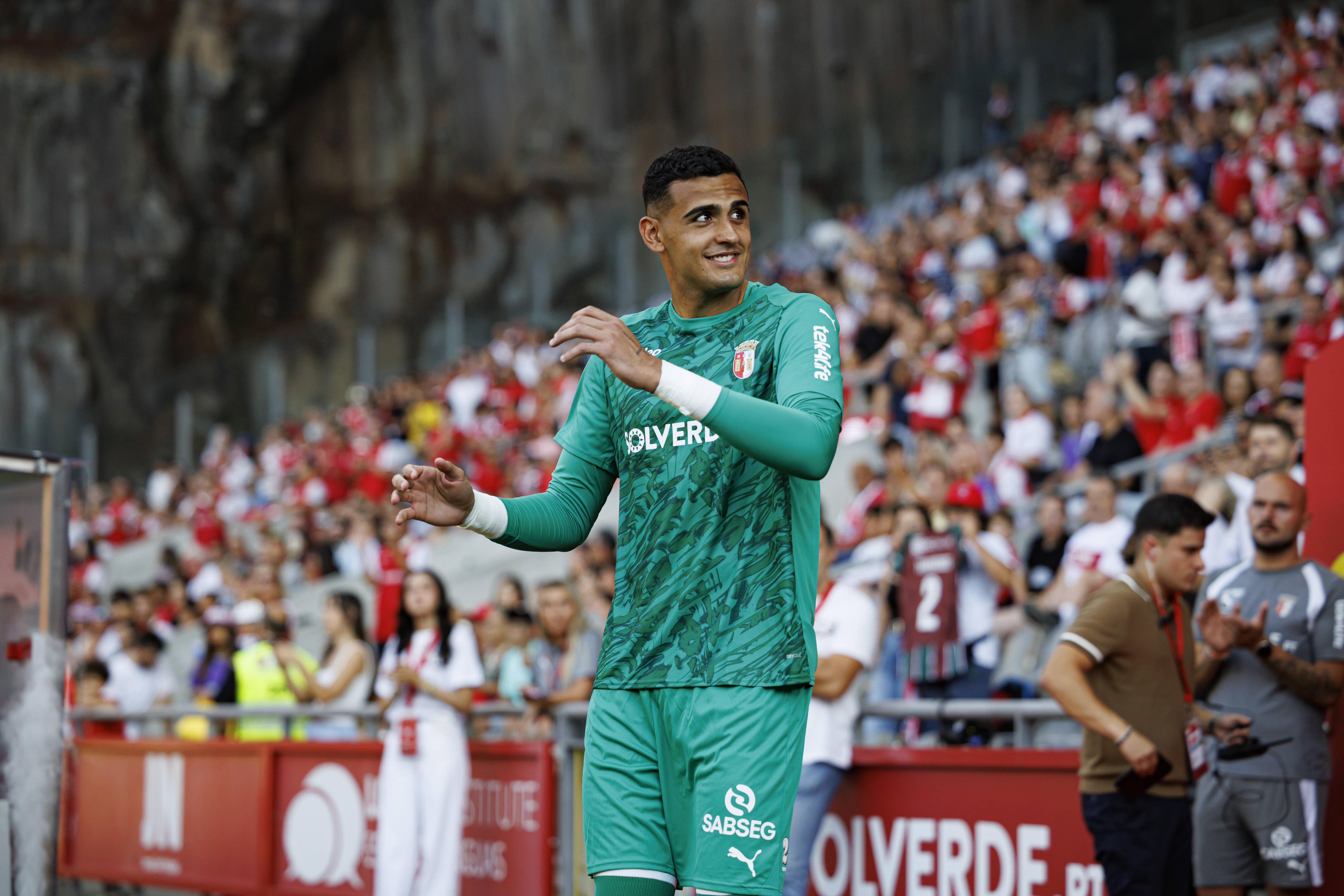 Bernardo Fontes regressou esta época ao SC Braga e quer agarrar o lugar que era de Lukas Hornicek