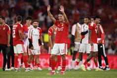 «O que se passa no mercado do Benfica é uma bola de neve»