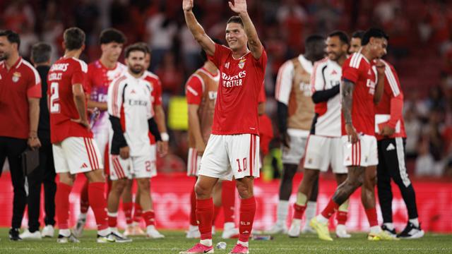 «O que se passa no mercado do Benfica é uma bola de neve»