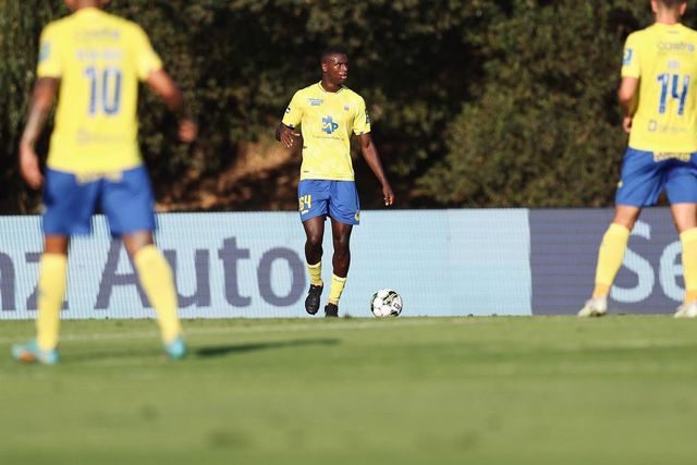 Defesa-central do Arouca rende Rafael Rodrigues