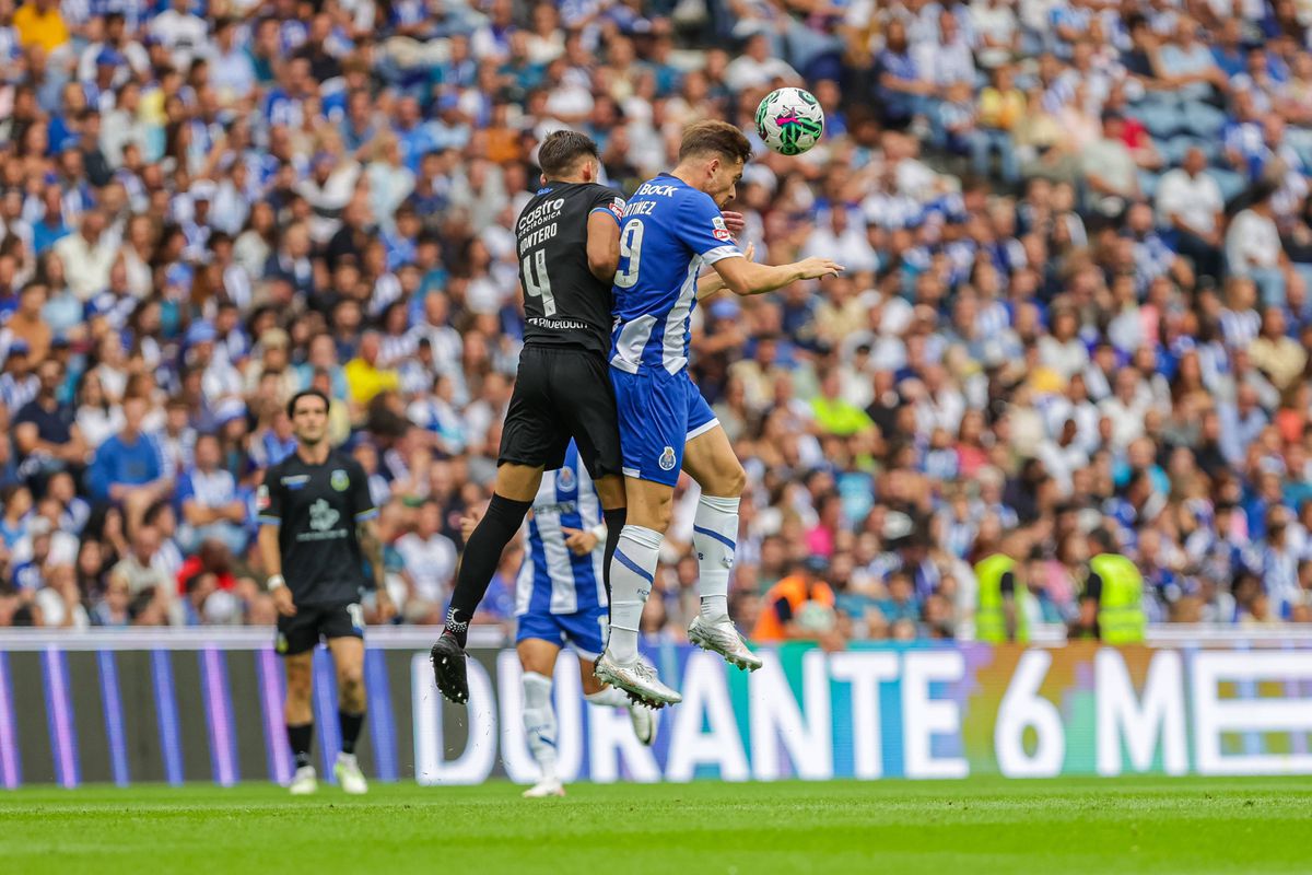 Jogo de loucos no Dragão acaba com empate entre FC Porto e Arouca