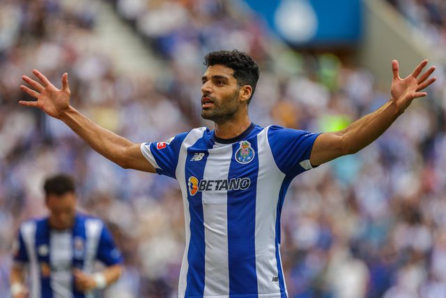 Editorial: Abre hoje o teatro dos sonhos