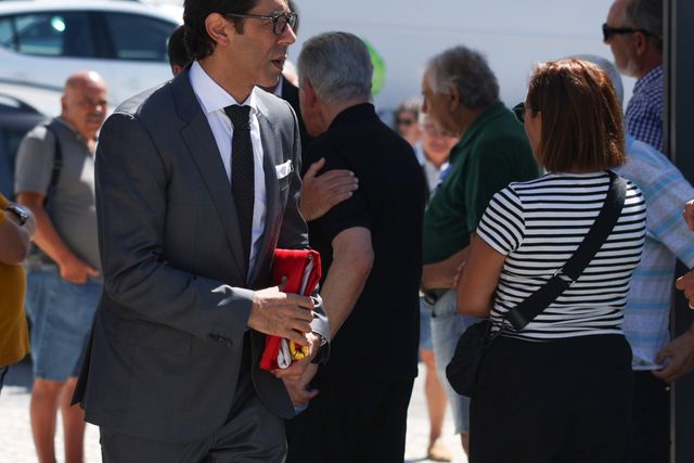 Presidente do Benfica no último adeus a Adolfo (galeria)
