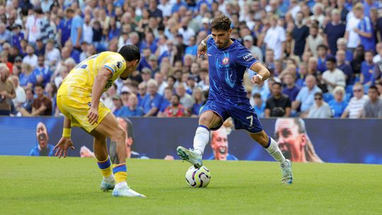 Chelsea: Pedro Neto e Renato Veiga no onze ante  Bournemouth