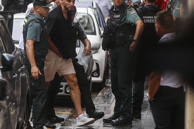 Vídeo: jogador do Valência libertado após ser acusado de agressão sexual