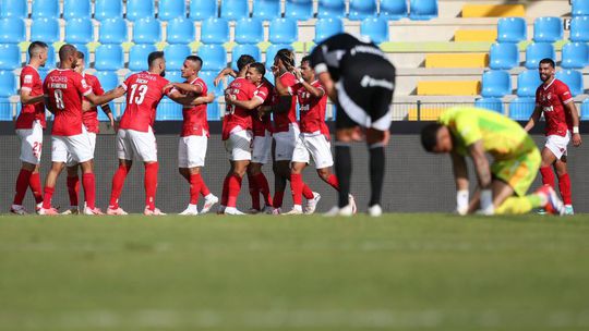 'Operação Benfica' começa com particular frente aos sub-23