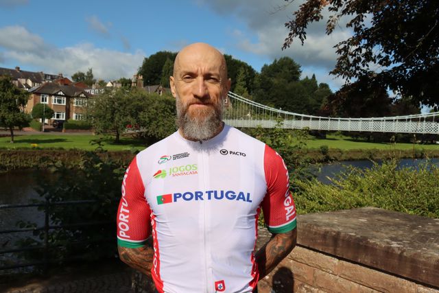 Paraciclista Luís Costa suspenso por dois anos devido a controlo positivo em Paris-2024