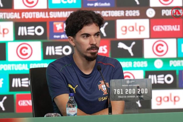 «João Neves? Não me lembro de alguém fazer um hat trick com duas bicicletas»