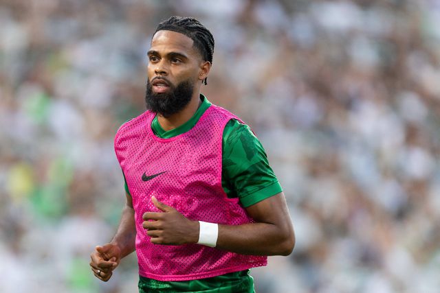 St. Juste? «Vejo-o perfeitamente capaz de ficar aqui um ano sem jogar»