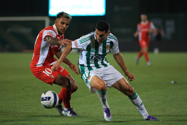 Vrousai, capitão dos rioavistas, em ação frente ao SC Braga