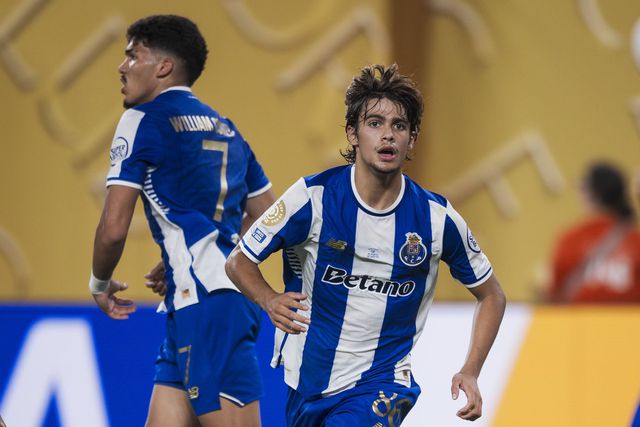 FC Porto: extremo não chegou e a porta abre-se a Mora... e não só