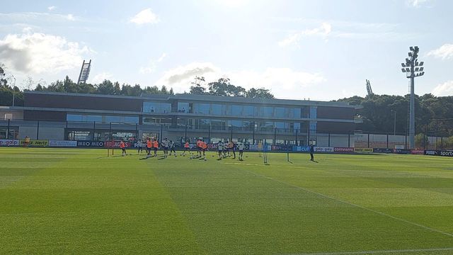 Seleção treina-se já sem Dalot