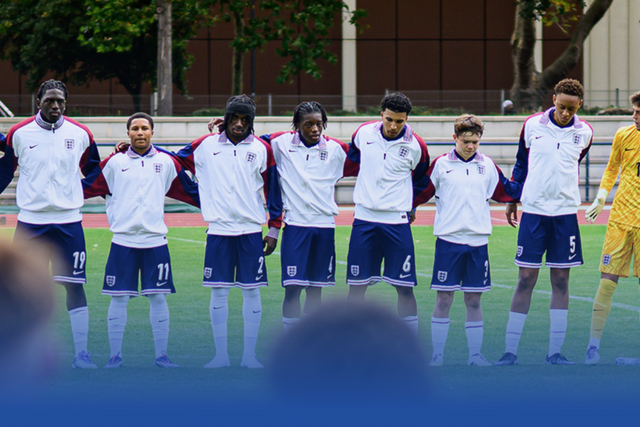 Caso de racismo interrompe jogo de Inglaterra sub-17 durante 50 minutos