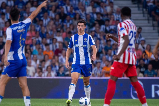 «Seleção? A chamada chegará se trabalhar duro», diz central do FC Porto