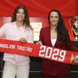 Carolina Tristão e Mónica Jorge, respetivamente média e diretora para o futebol feminino do Benfica (foto: S L Benfica)
