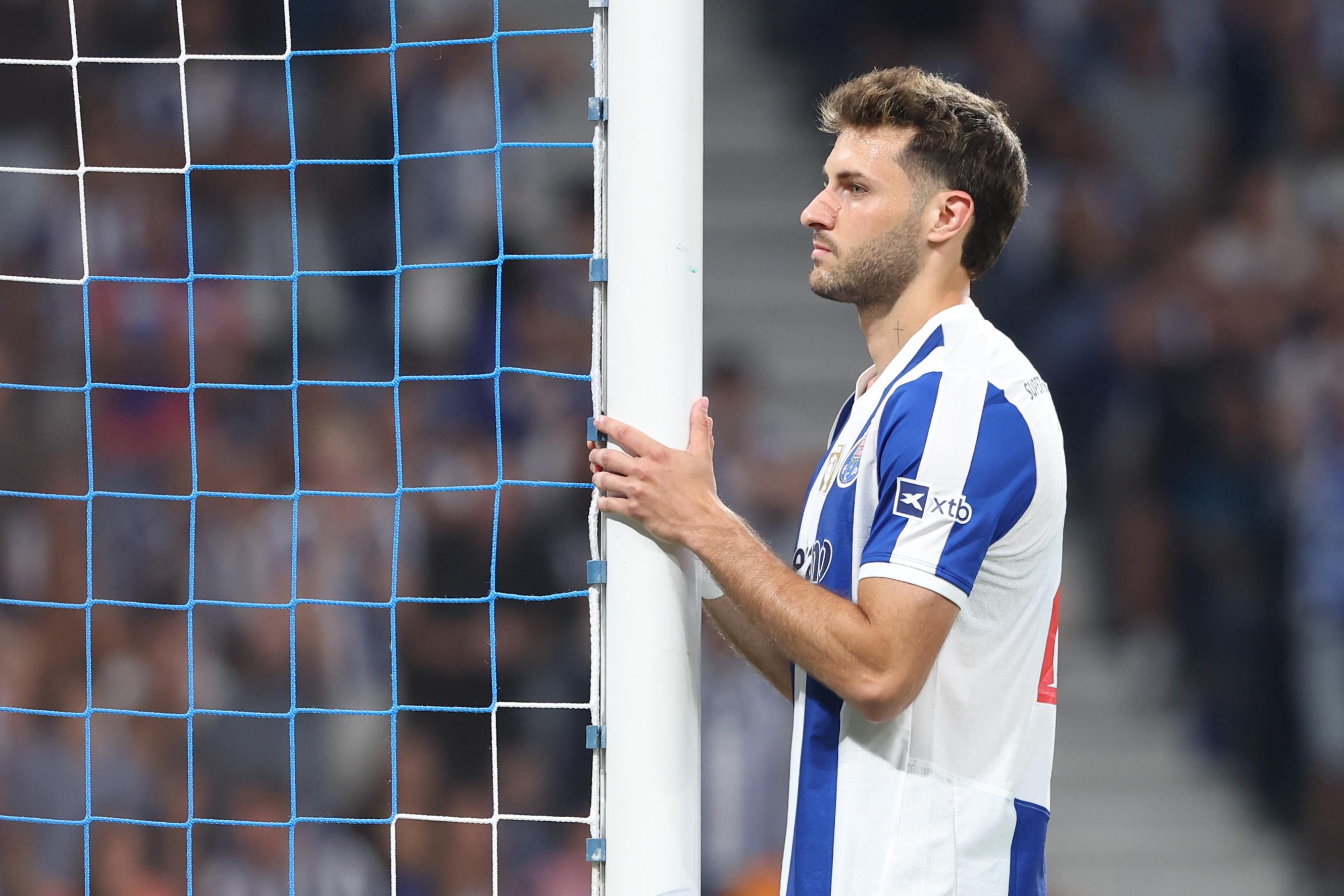 Santiago Gimenez fez a estreia pelo FC Porto - Foto: Catarina Morais/Kapta+