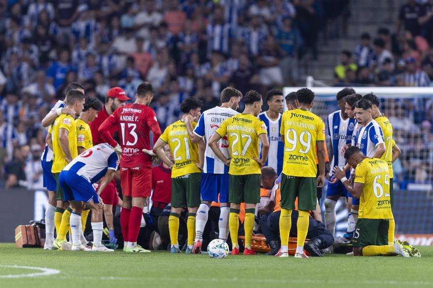 O momento de apreensão no Dragão com Froholdt