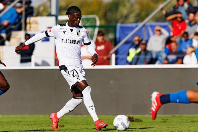 Vando Félix não se impôs no Vitória de Guimarães e está de regresso ao Torreense